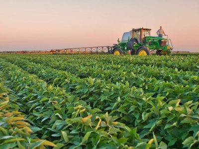 Uso de agroquímicos cayó 29% en los últimos años