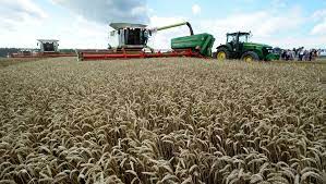 Las empresas de maquinaria agrícola se retiran de Rusia