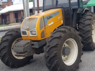 Tractor Valtra 990 A
