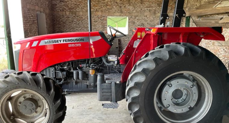 Tractor Massey Ferguson 2635